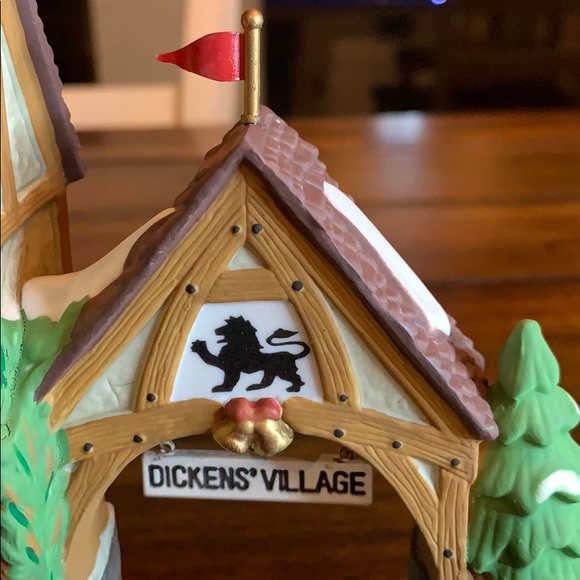 Department 56 Dickens Village Accessory - Picture 7 of 9